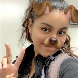 Meet your Posher, Noelia